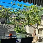 아파트 Chez Pewee, Beau Duplex En Ville, Parc Prive *