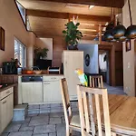 아파트 Chez Pewee, Beau Duplex En Ville, Parc Prive *