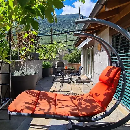 Chez Pewee, Beau Duplex En Ville, Parc Prive * Martigny
