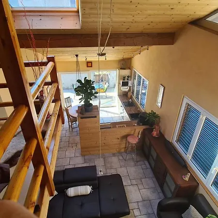 Daire Chez Pewee, Beau Duplex En Ville, Parc Prive Martigny