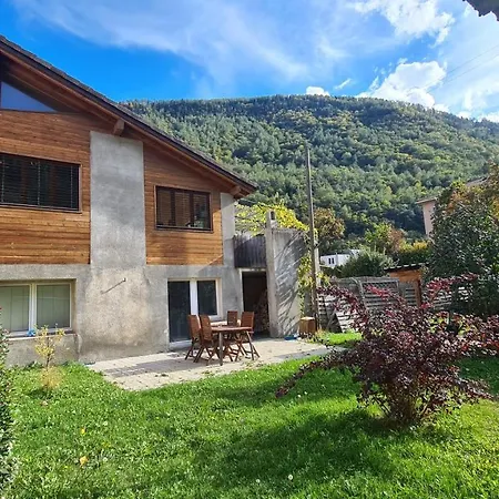 Chez Pewee, Beau Duplex En Ville, Parc Prive Apartament