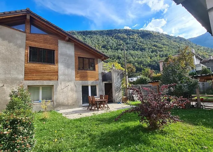 Chez Pewee, Beau Duplex En Ville, Parc Prive Apartamento