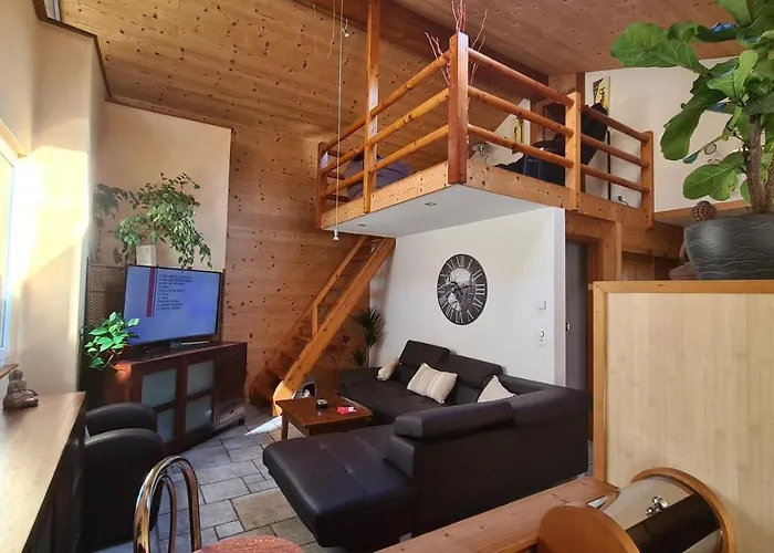 Chez Pewee, Beau Duplex En Ville, Parc Prive Martigny