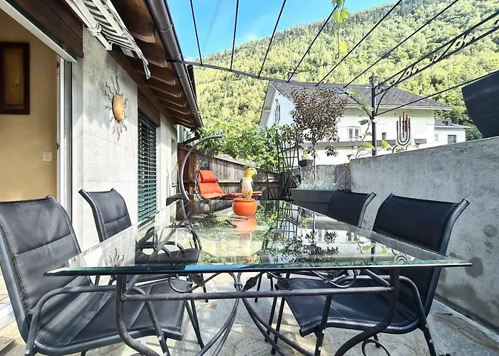 Chez Pewee, Beau Duplex En Ville, Parc Prive * Martigny