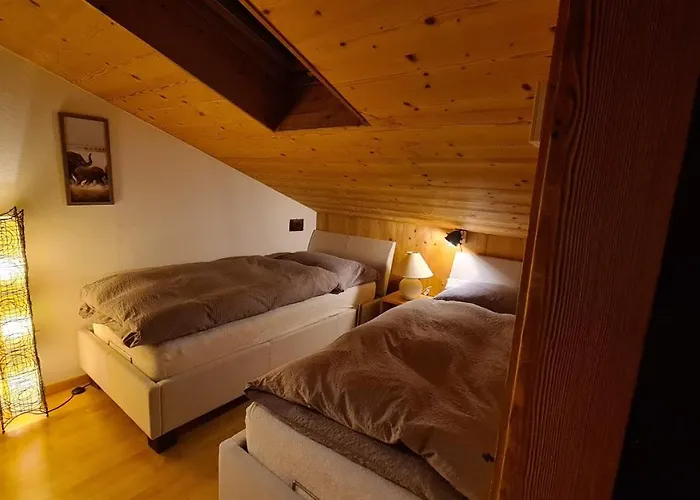 Chez Pewee, Beau Duplex En Ville, Parc Prive Apartamento Martigny