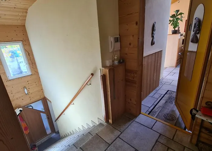 Chez Pewee, Beau Duplex En Ville, Parc Prive Apartamento Martigny