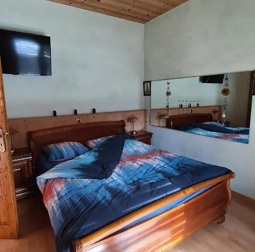 Chez Pewee, Beau Duplex En Ville, Parc Prive Martigny